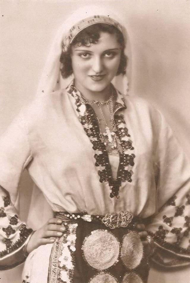 Miss Bulgaria Kunqu Christus Chobanov-Nedev