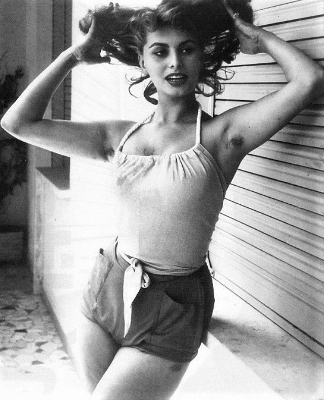 Sophia Loren In Fishnet Stockings And Shorts - A David Seymour Masterpiece, 1955