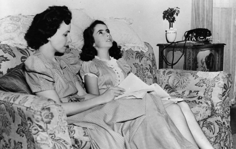 Daughter Elizabeth And Sara Sothern