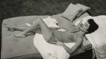 Elizabeth Taylor In The Girl Who Had Everything