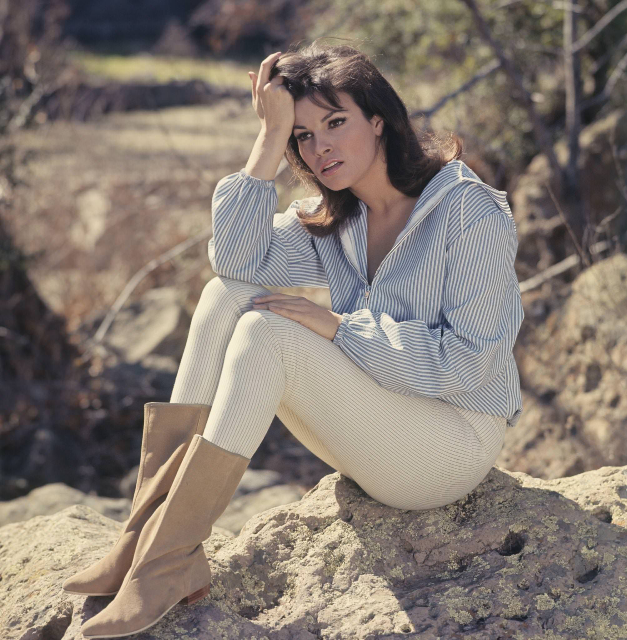 The Young and Beautiful Raquel Welch: A Look at Her Early Life and Career