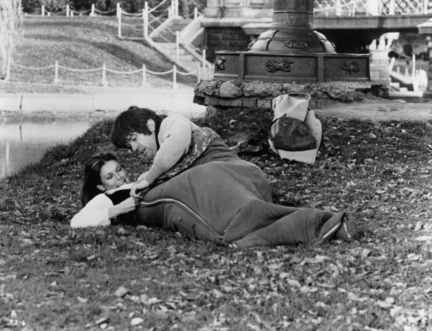 Raquel Welch And Tom Skerritt Struggling With A Zipper In A Scene From The Film &Amp;Quot;Fuzz,&Amp;Quot; 1972.
