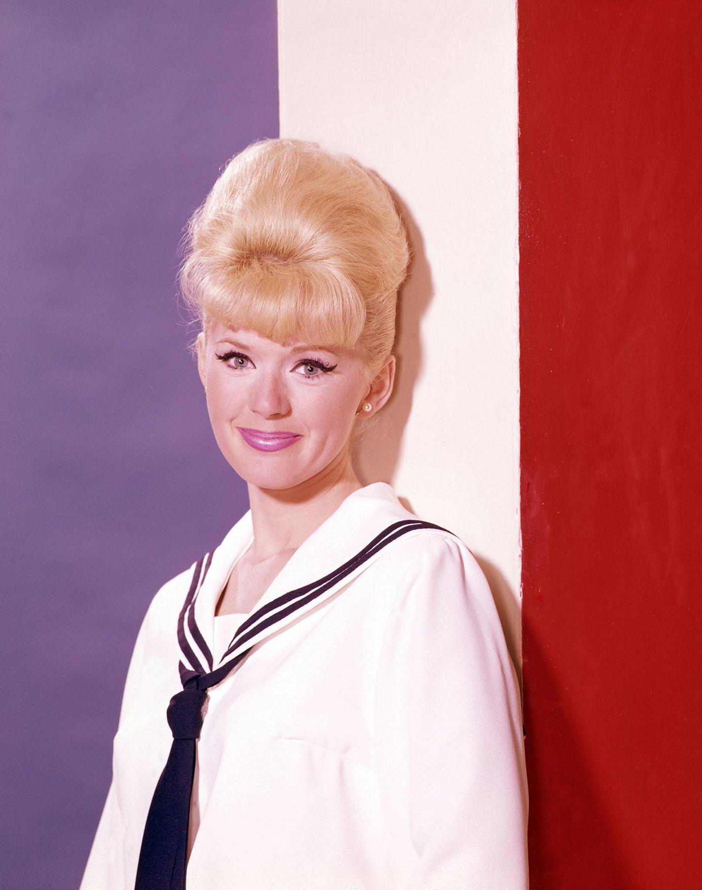 Scene From 'Wendy And Me' Featuring George Burns And Wendy Conway, 1964