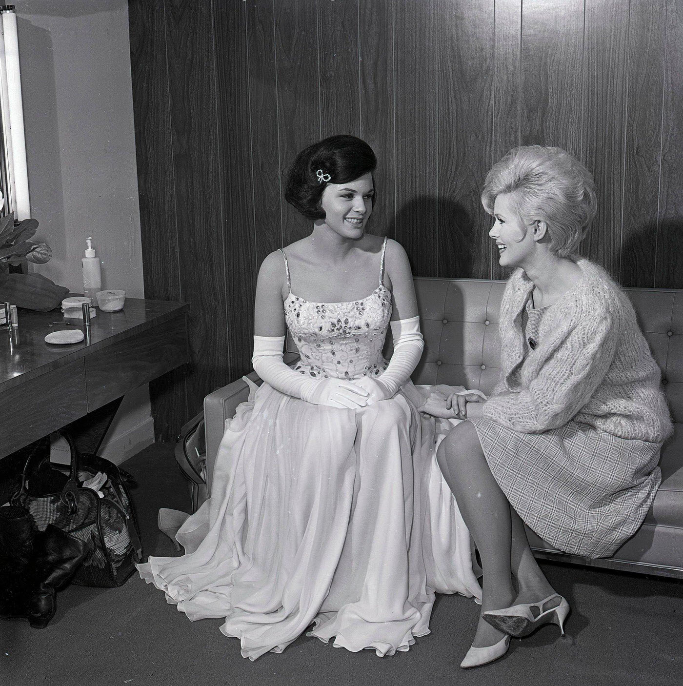 Diane Mcgraine And Connie Stevens On 'The Hollywood Palace', 1965