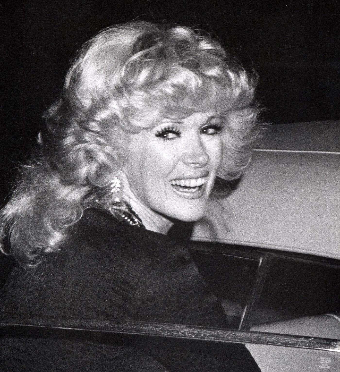 Connie Stevens At Sunair Humanitarian Tribute To Groucho Marx, Beverly Hills