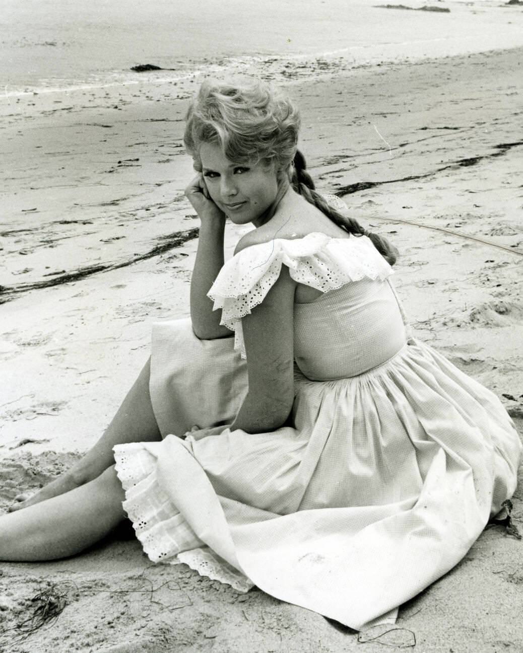 Connie Stevens, 1966