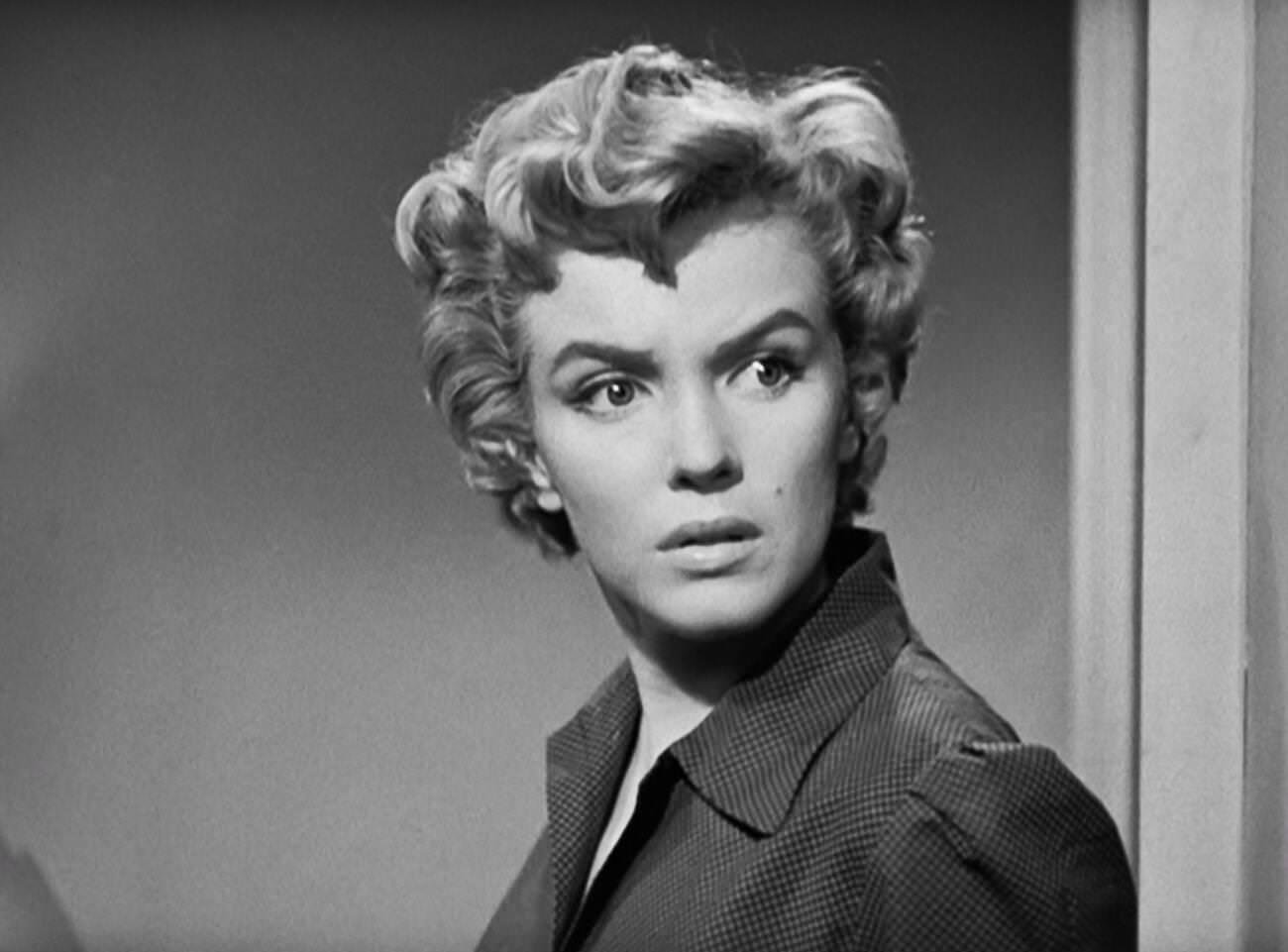 Scene From &Amp;Quot;Don'T Bother To Knock&Amp;Quot; With Marilyn Monroe, 1952.