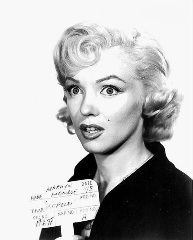 A Peek Inside Monroe’s Wardrobe And Hair Tests For ‘Gentlemen Prefer Blondes’ (1953)