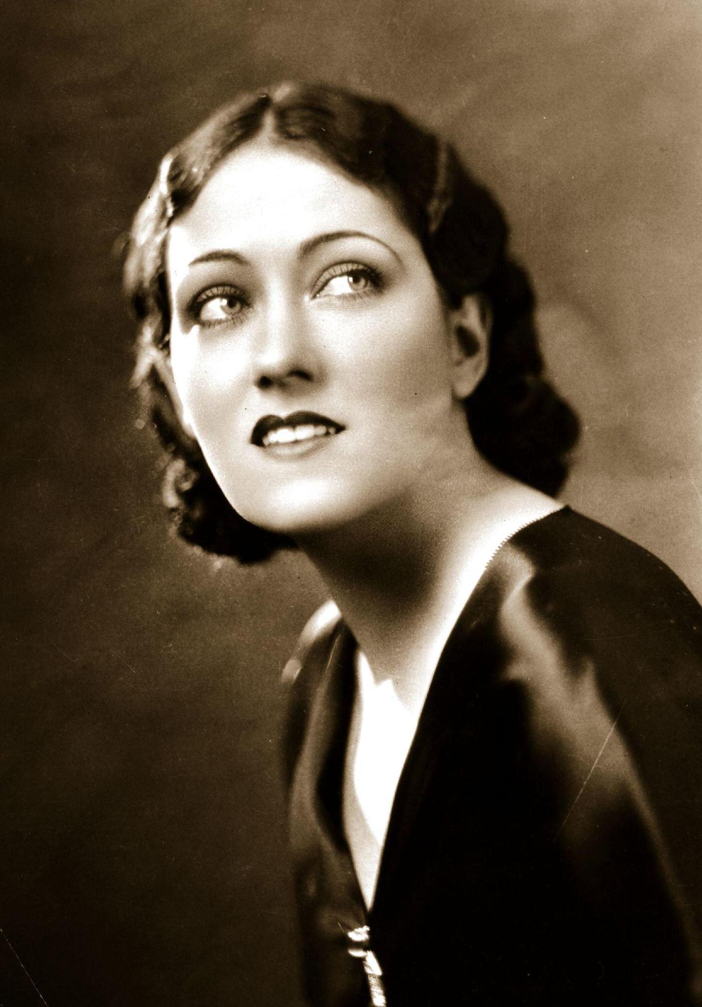 Gloria Swanson, Leading Lady Of The Silent Screen, Started As A Mack Sennett Bathing Beauty.
