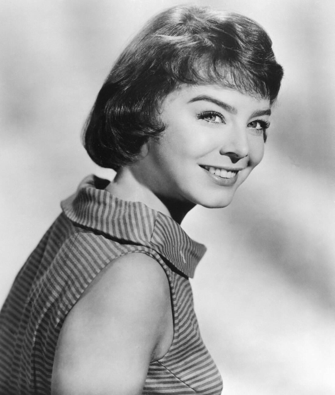 Janet Munro As Roberta &Amp;Quot;Swiss Family Robinson&Amp;Quot;