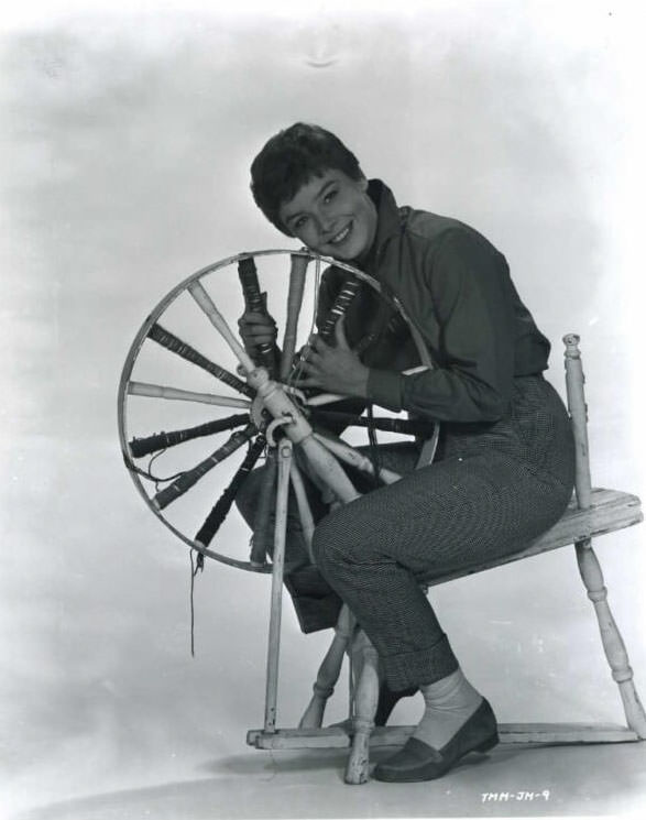 Enchanting Janet Munro Captivates