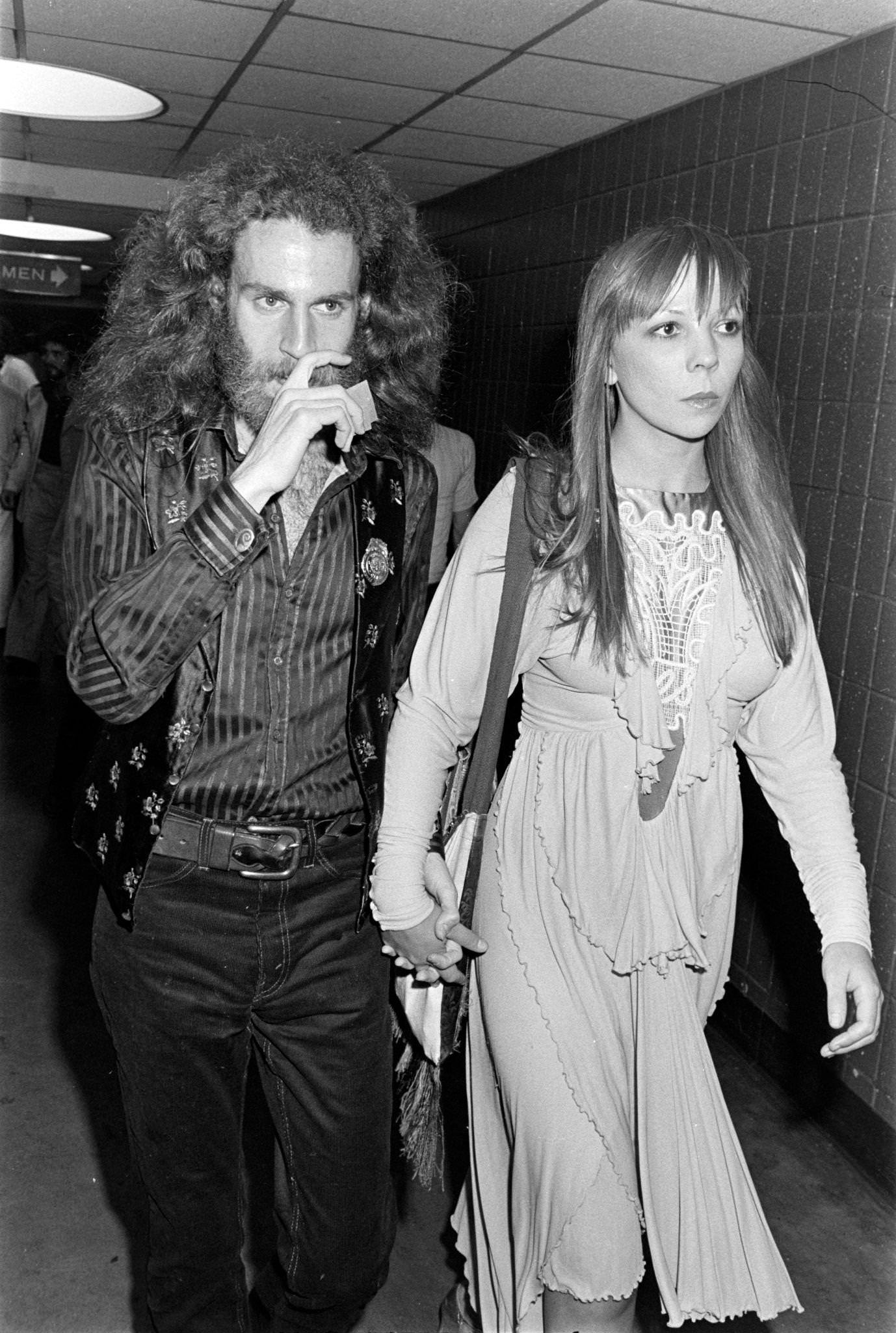 Penelope Tree (R) Attends Sly Stone'S Concert And Onstage Wedding To Kathy Silva, 1974