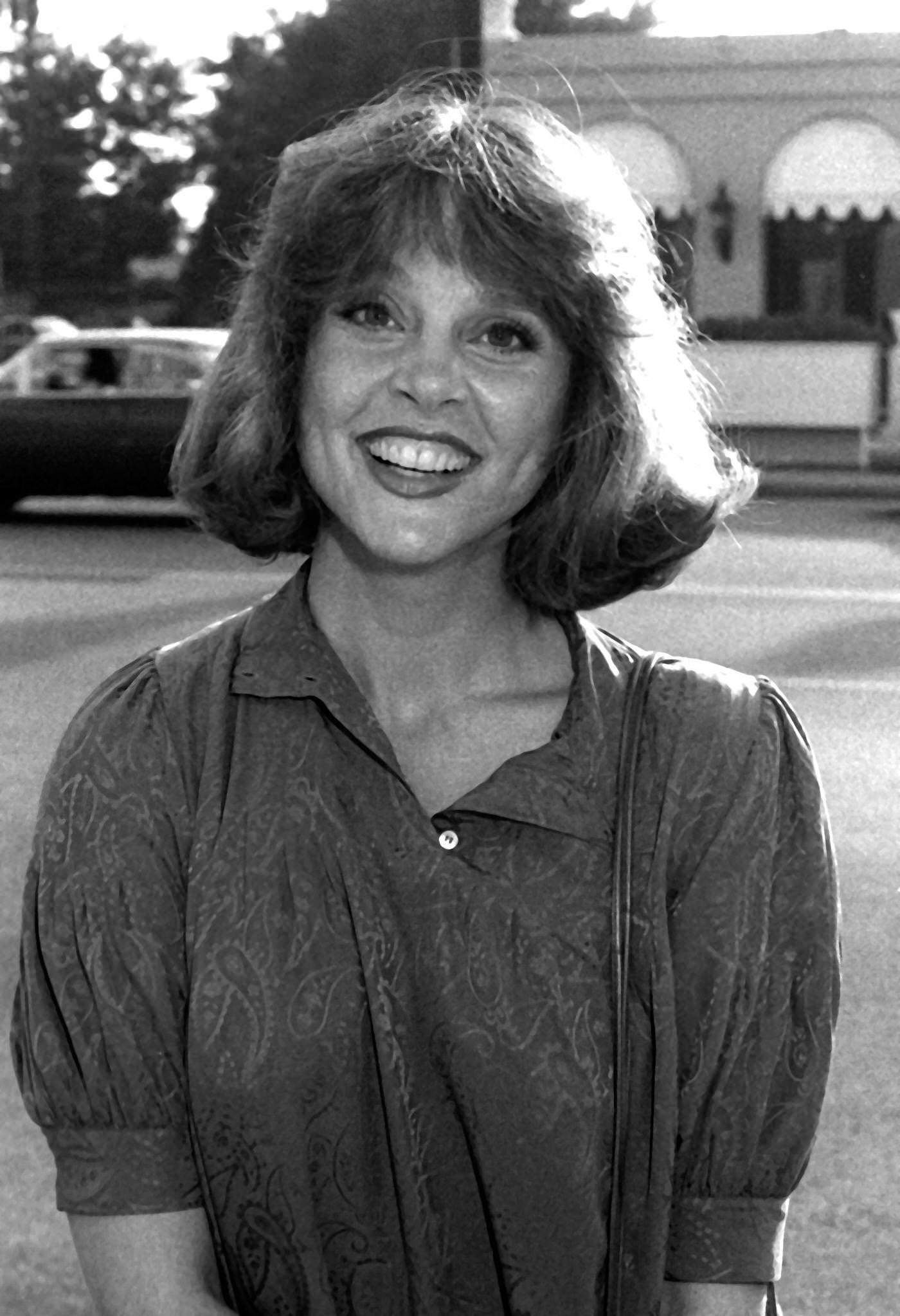 Leigh Taylor-Young Sighted At Pg'S Bar And Grill In Los Angeles, 1983.
