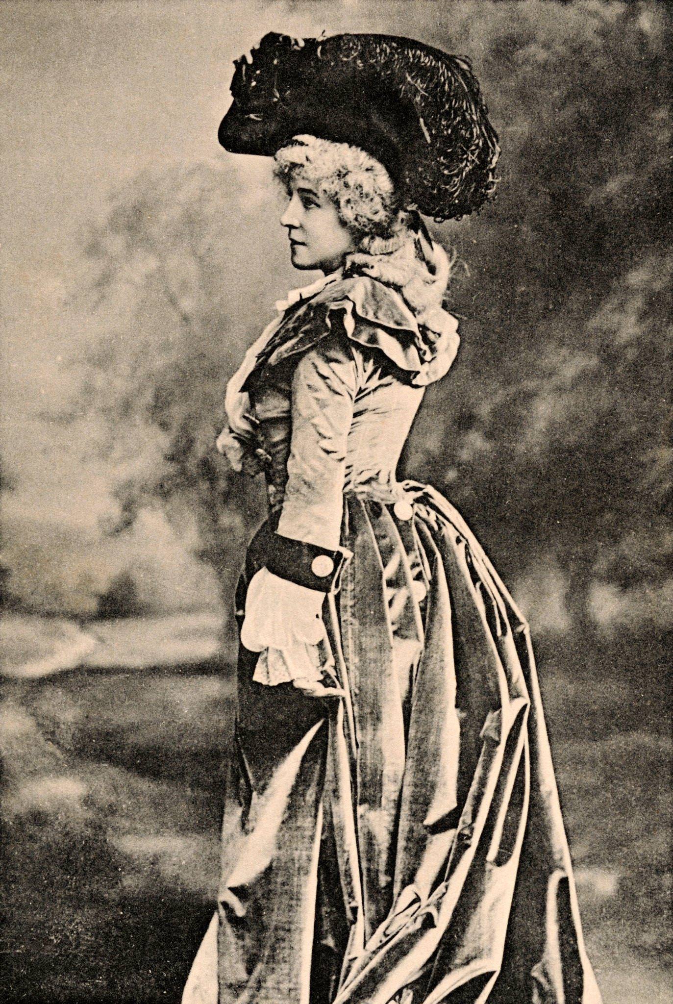 Lillie Langtry As Aphrodite, A Multifaceted Talent, 1882.