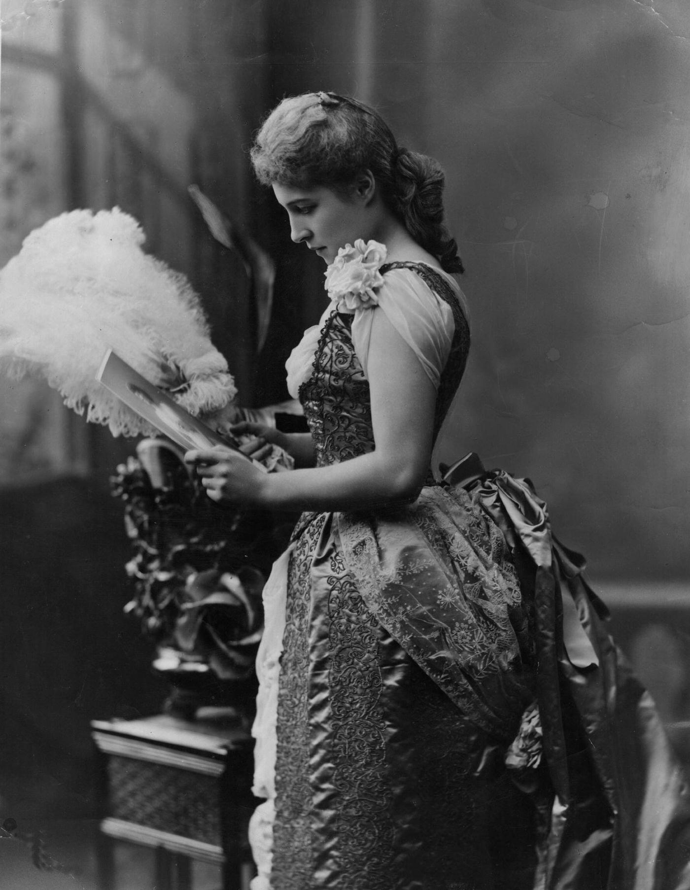 Lillie Langtry, A Friend Of King Edward Vii, 1885.