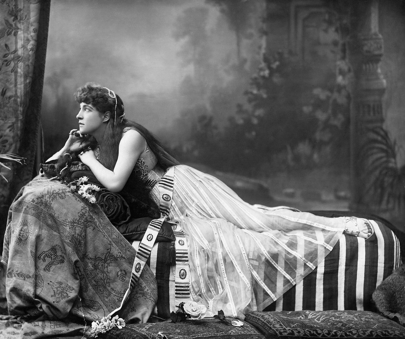 Lillie Langtry As Cleopatra, A Captivating Portrayal, Ca. 1900.