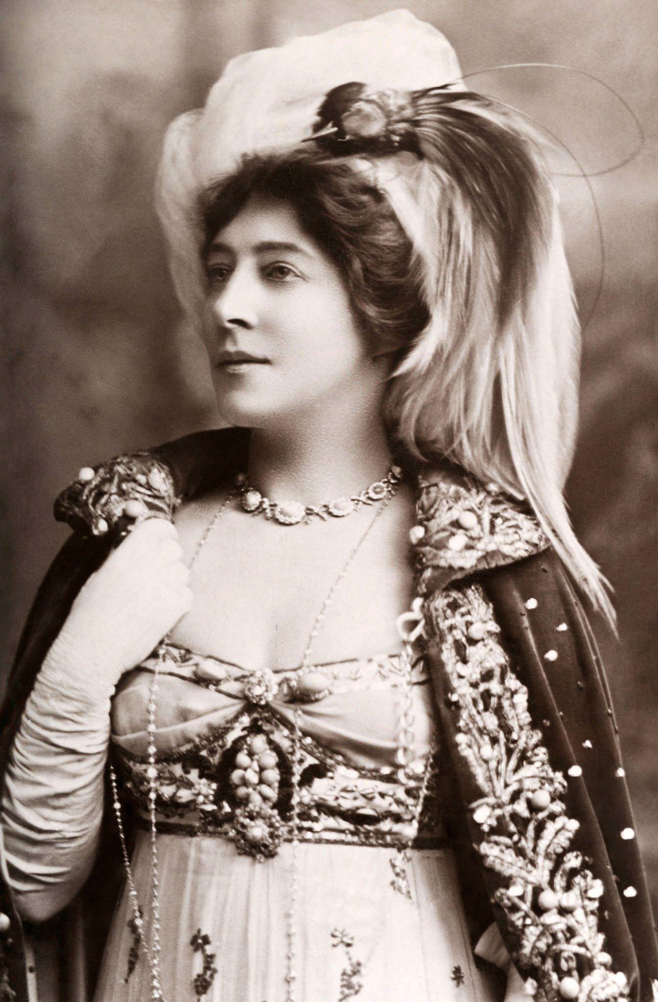 Lillie Langtry, British-American Celebrity And Actress, Circa 1905.