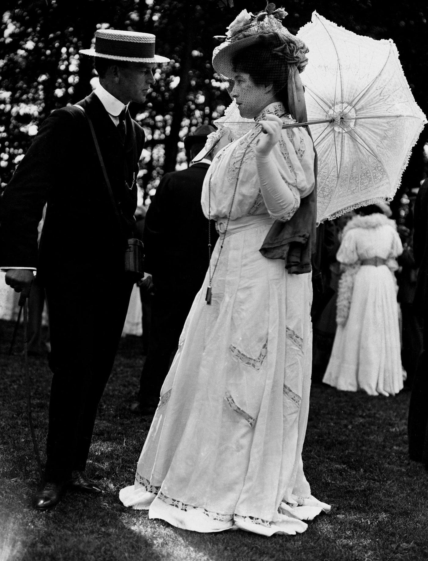 Actress Lillie Langtry, Known For Her Theater And Relationships.