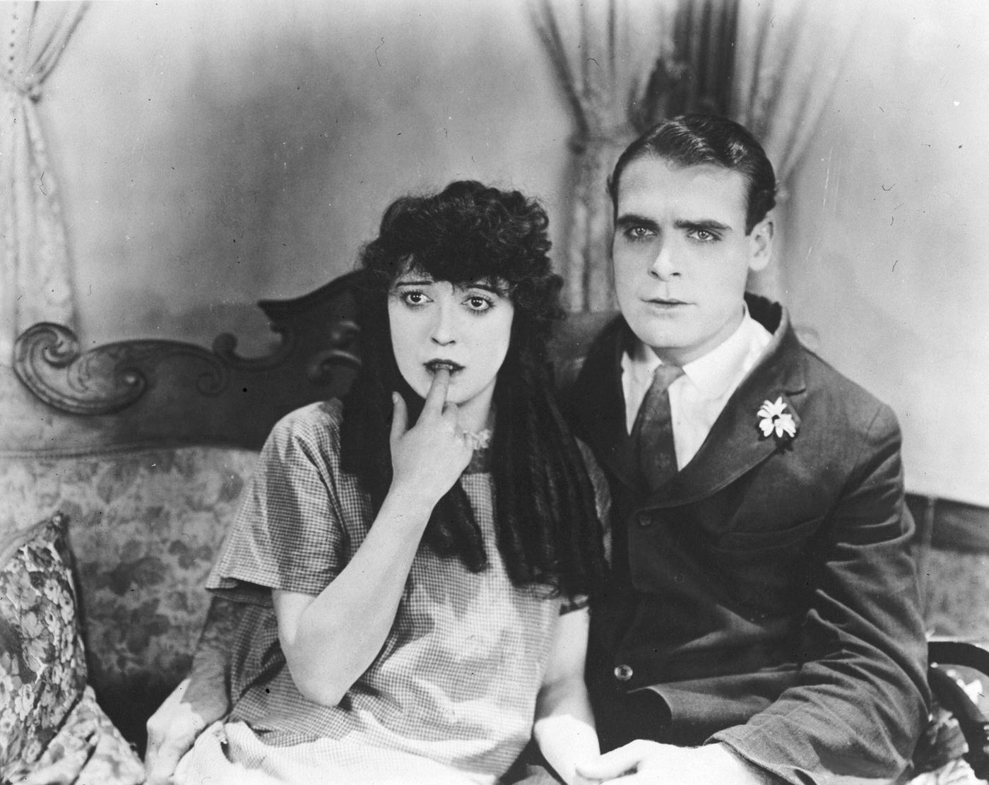 Mabel Normand And Ralph Graves In 'The Extra Girl,' 1923.