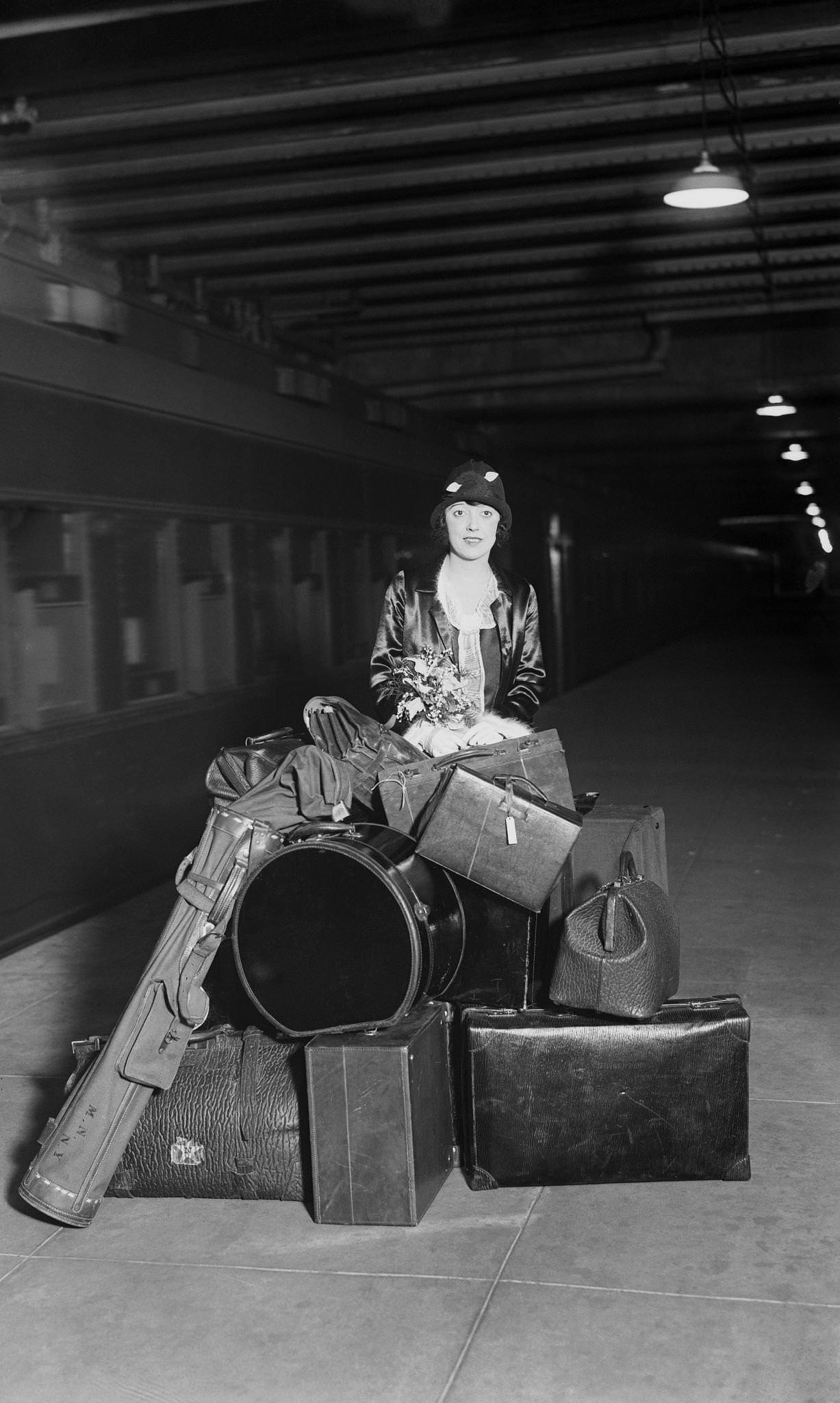 Mabel Normand Arrives At Grand Central Station With Luggage, 1920S.