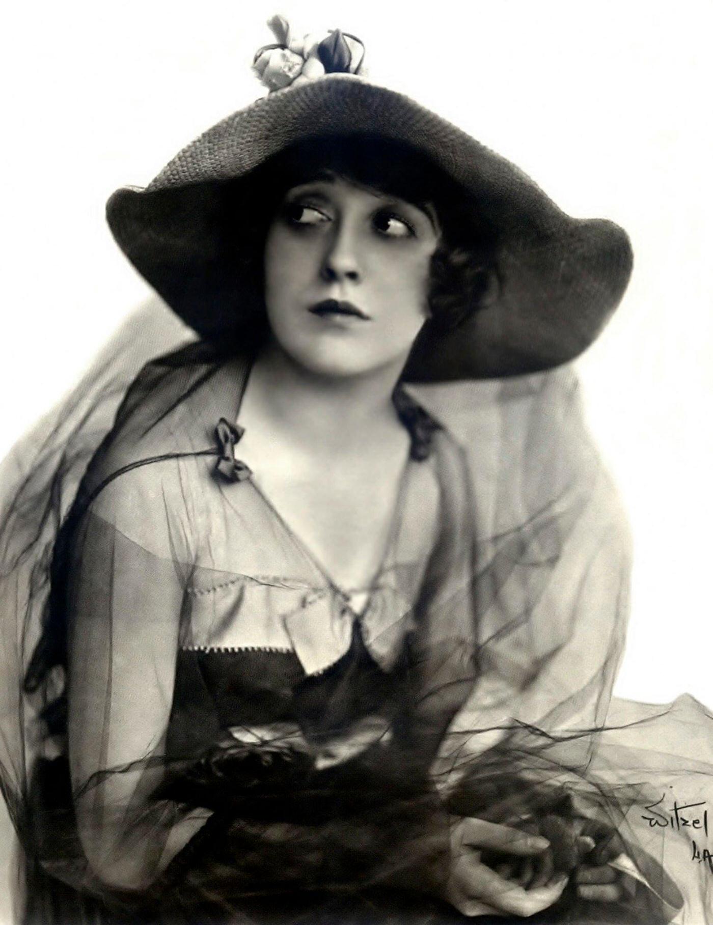 Mabel Normand From Ziegfeld.