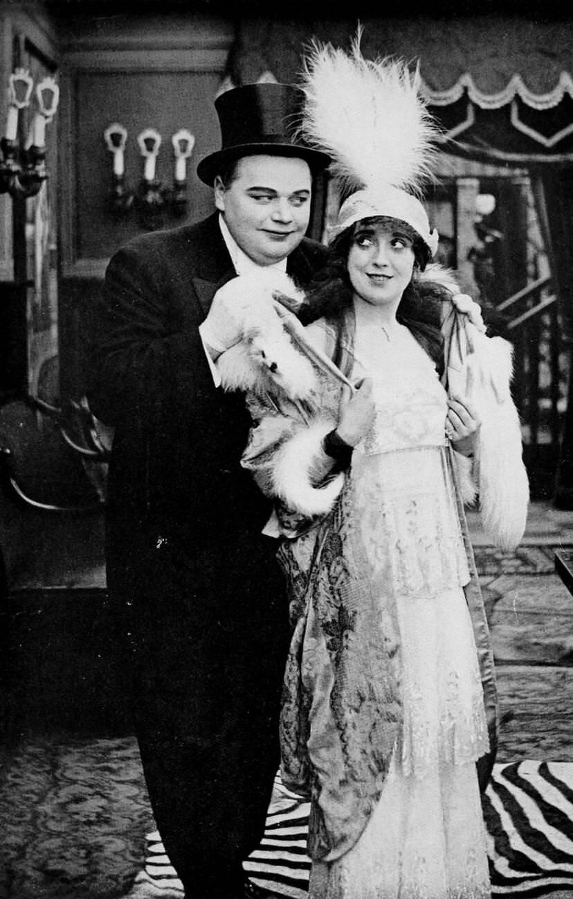 Roscoe Arbuckle And Mabel Normand, The Movies Come From America.