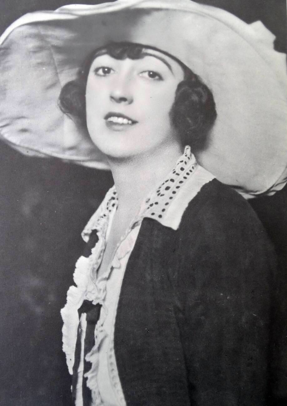 Mabel Normand, The Screen'S Greatest Comedienne.