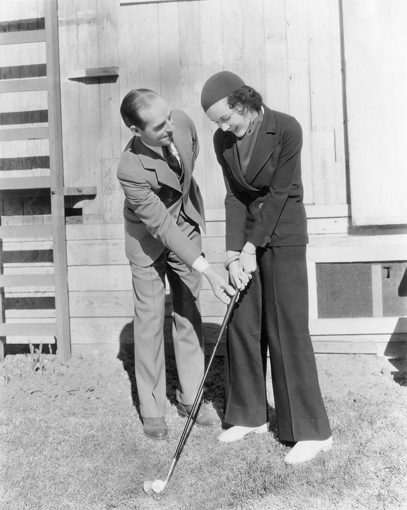 Maureen O'Sullivan Learning Golf, 1934