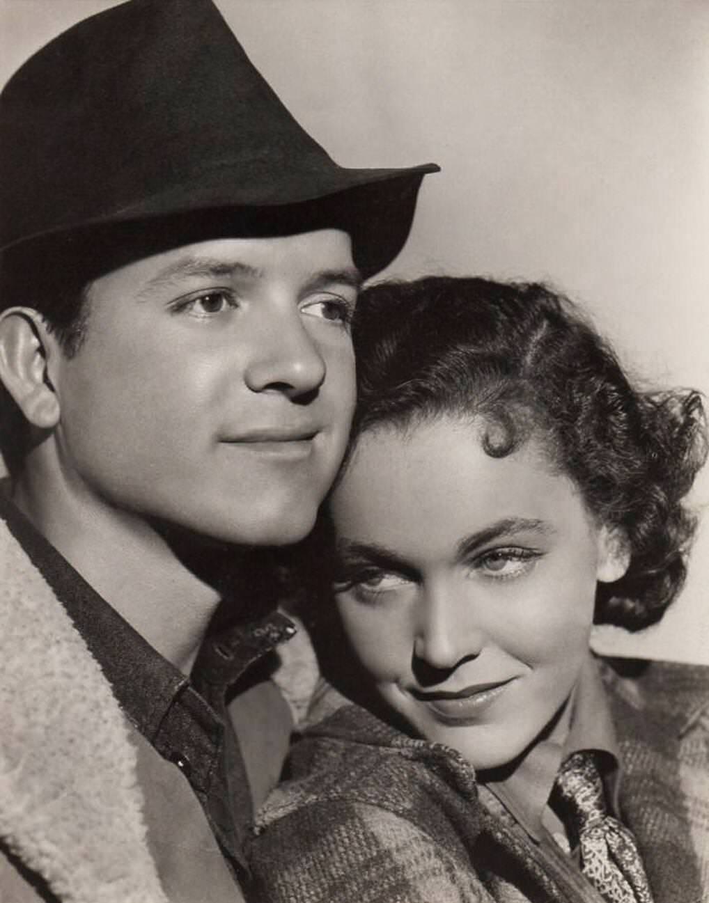 Eric Linden And Maureen O'Sullivan In &Amp;Quot;The Voice Of Bugle Ann.&Amp;Quot;