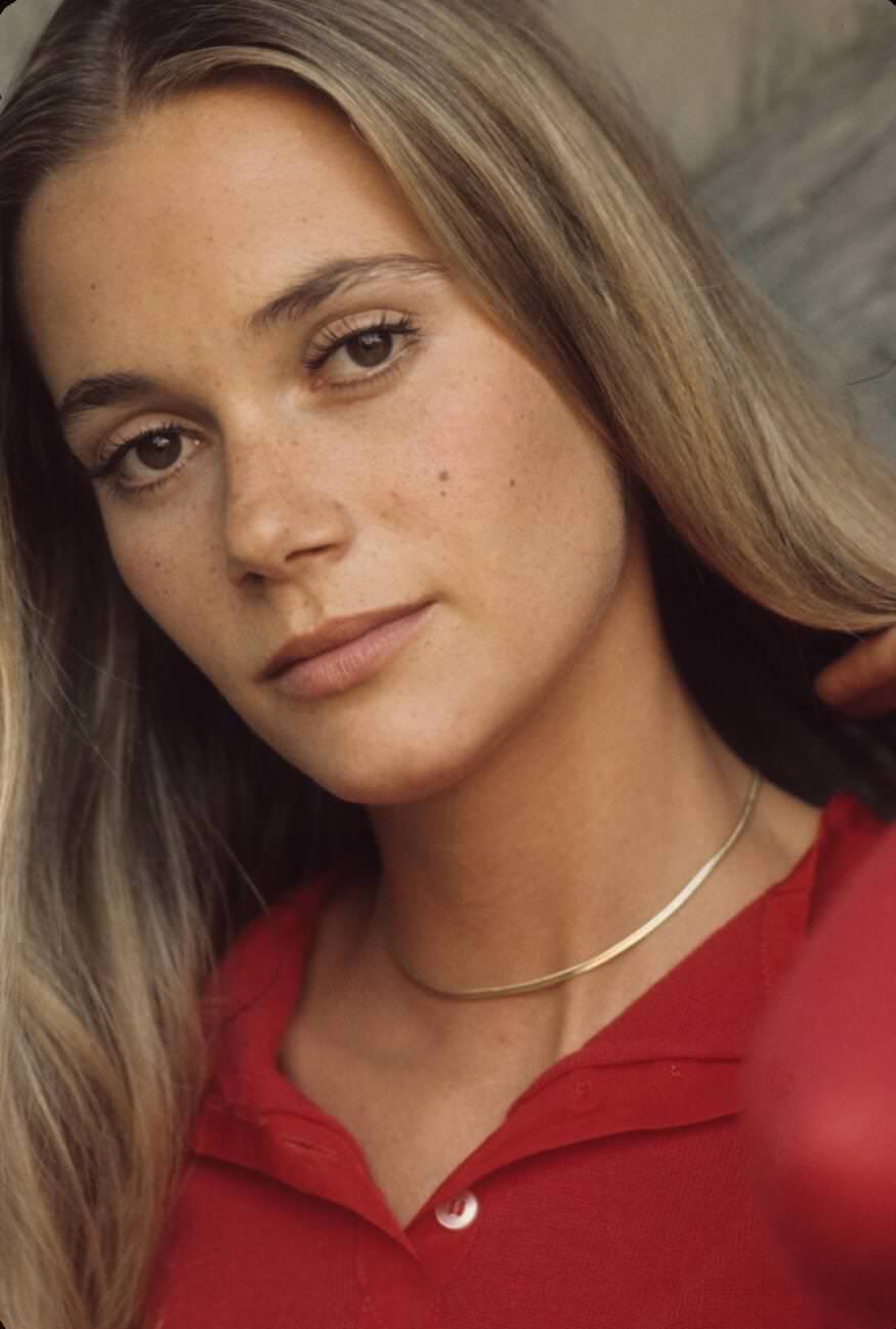 Peggy Lipton: The Quintessential Flower Child and Icon of the ’60s and ’70s