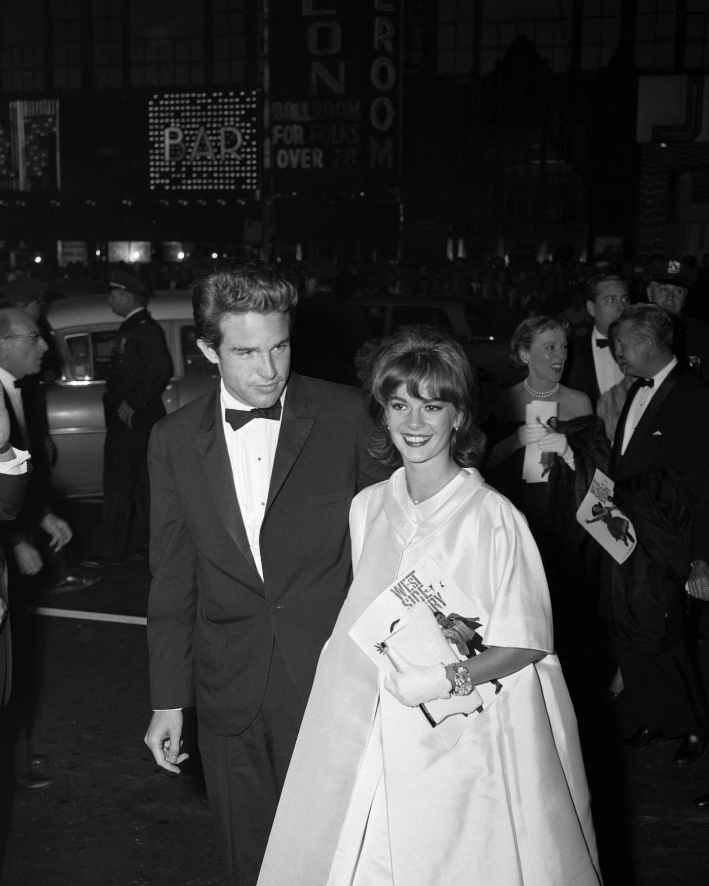 Natalie Wood Arrives At Rivoli Theatre For The Premiere Of &Amp;Quot;Splendor In The Grass&Amp;Quot; With Warren Beatty, 1961.