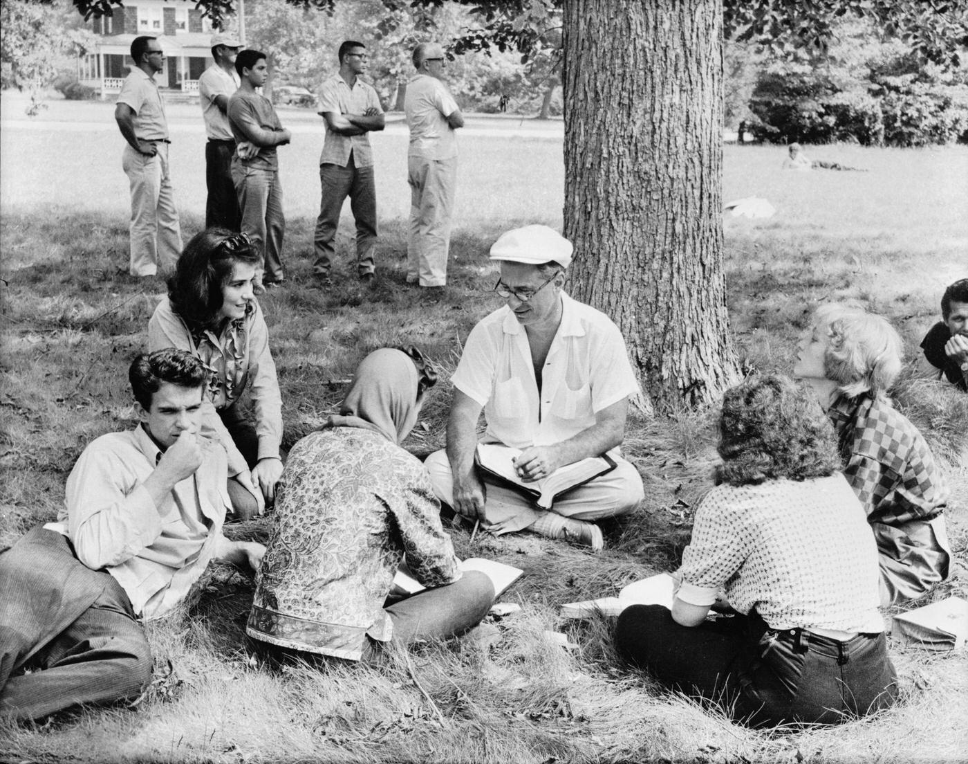Warren Beatty And Director Elia Kazan With Female Cast During Filming Of &Amp;Quot;Splendor In The Grass&Amp;Quot;, 1961.