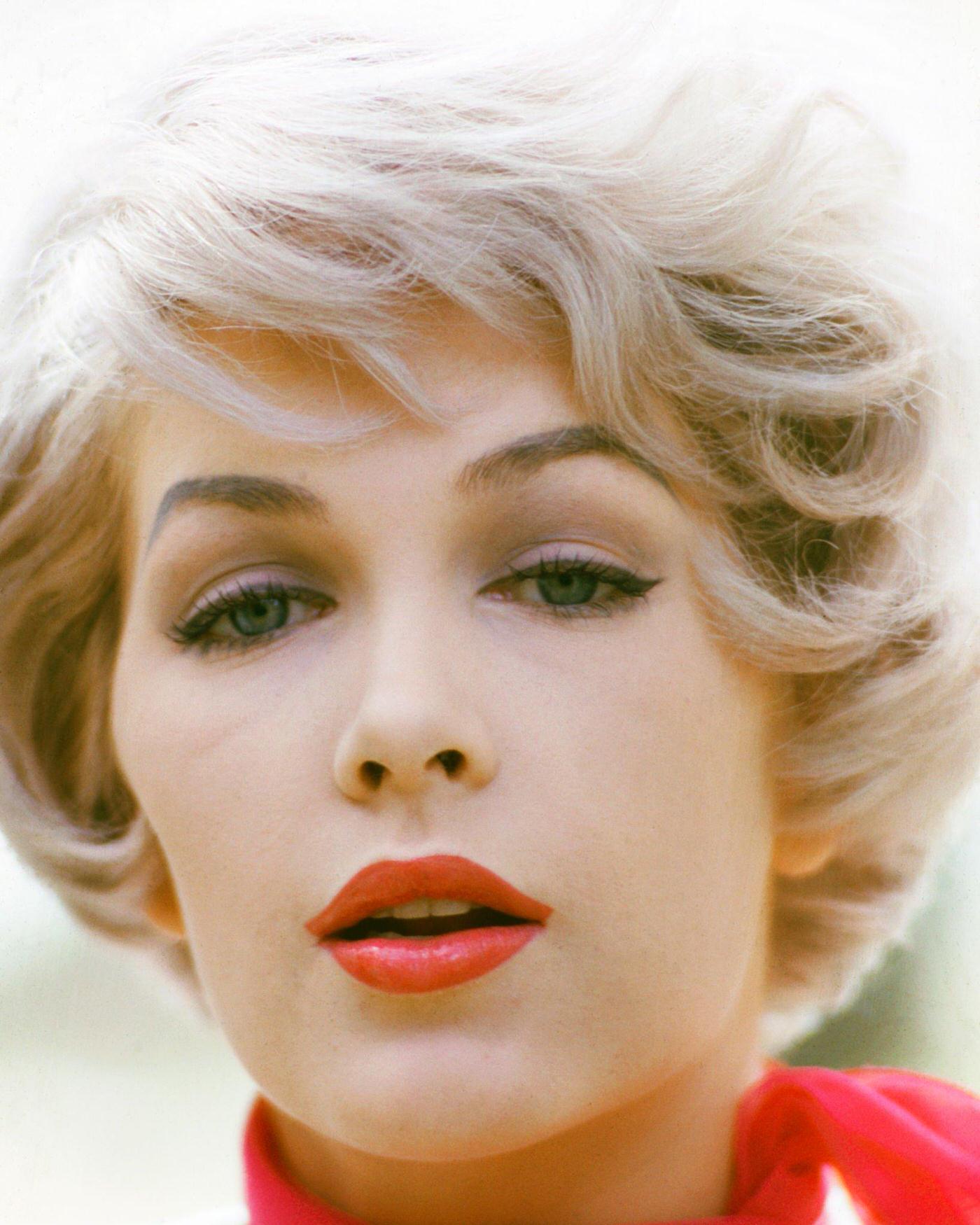 Stella Stevens, 1965.