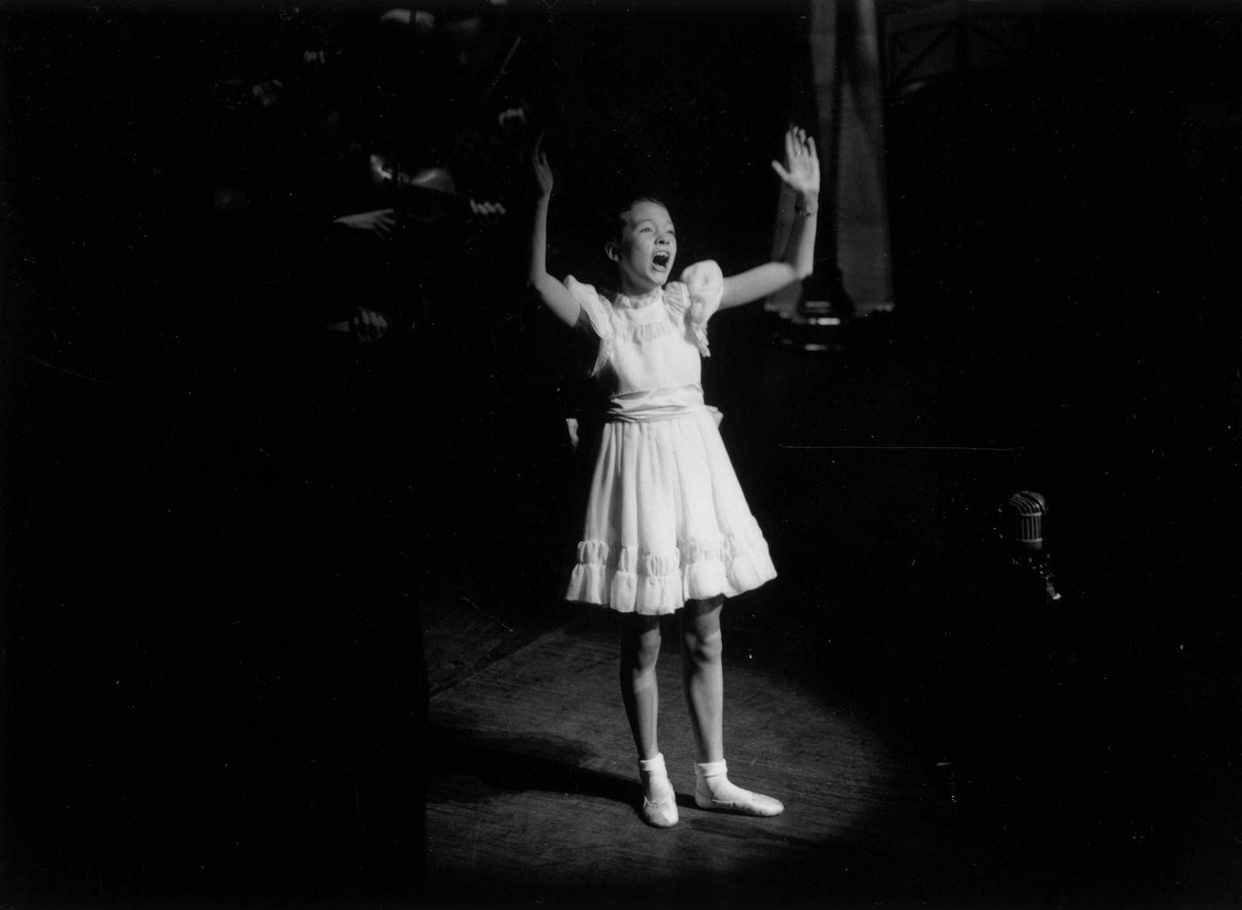 Julie Andrews As A Child Singer In A Royal Command Performance, 1948.