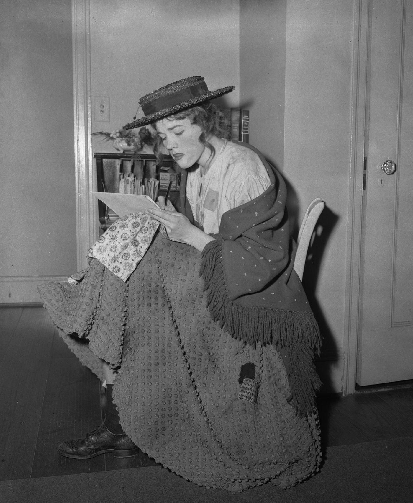 Julie Andrews Keeps Up A Steady Flow Of Correspondence, 1950S