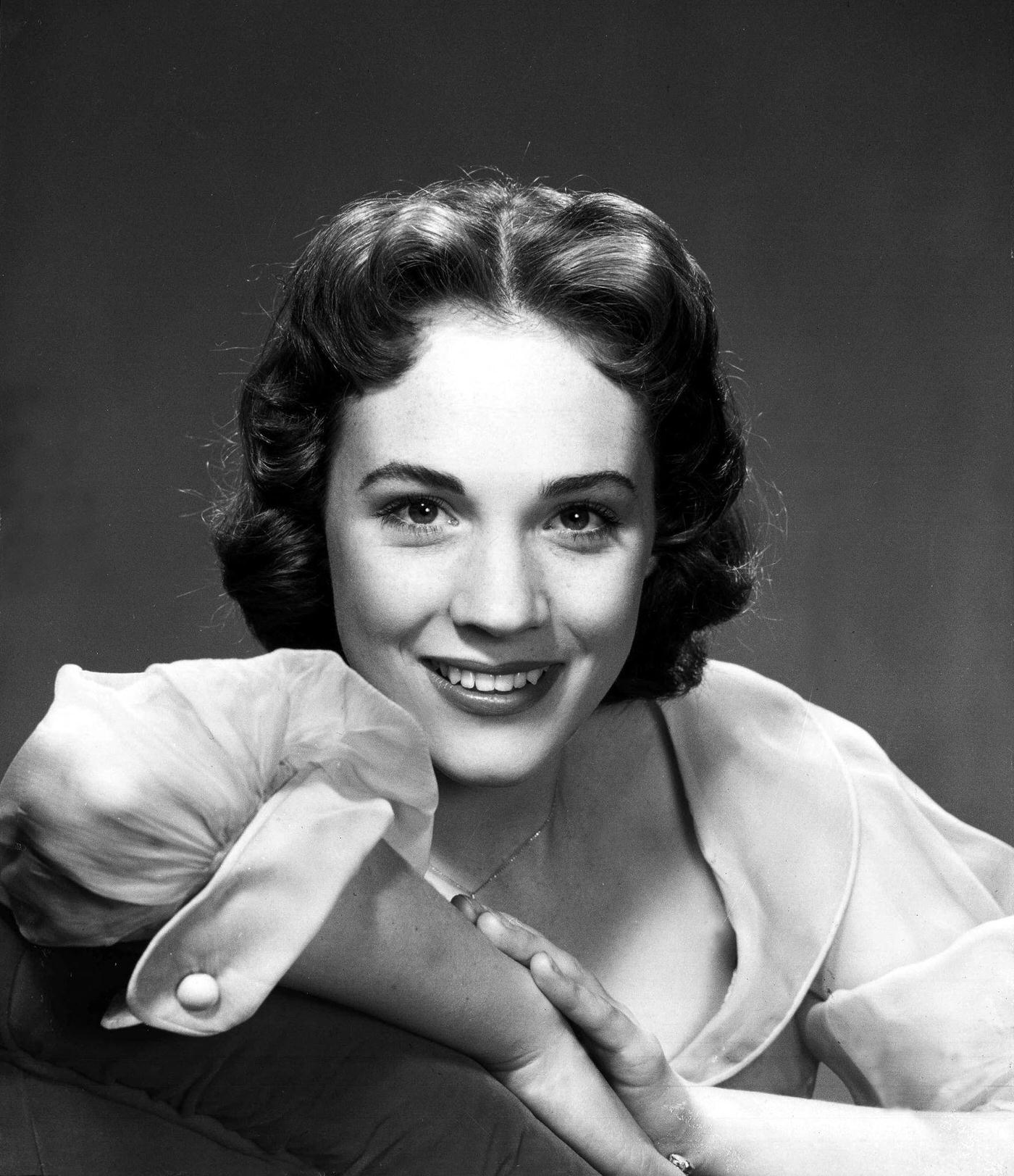 Julie Andrews, 1958.
