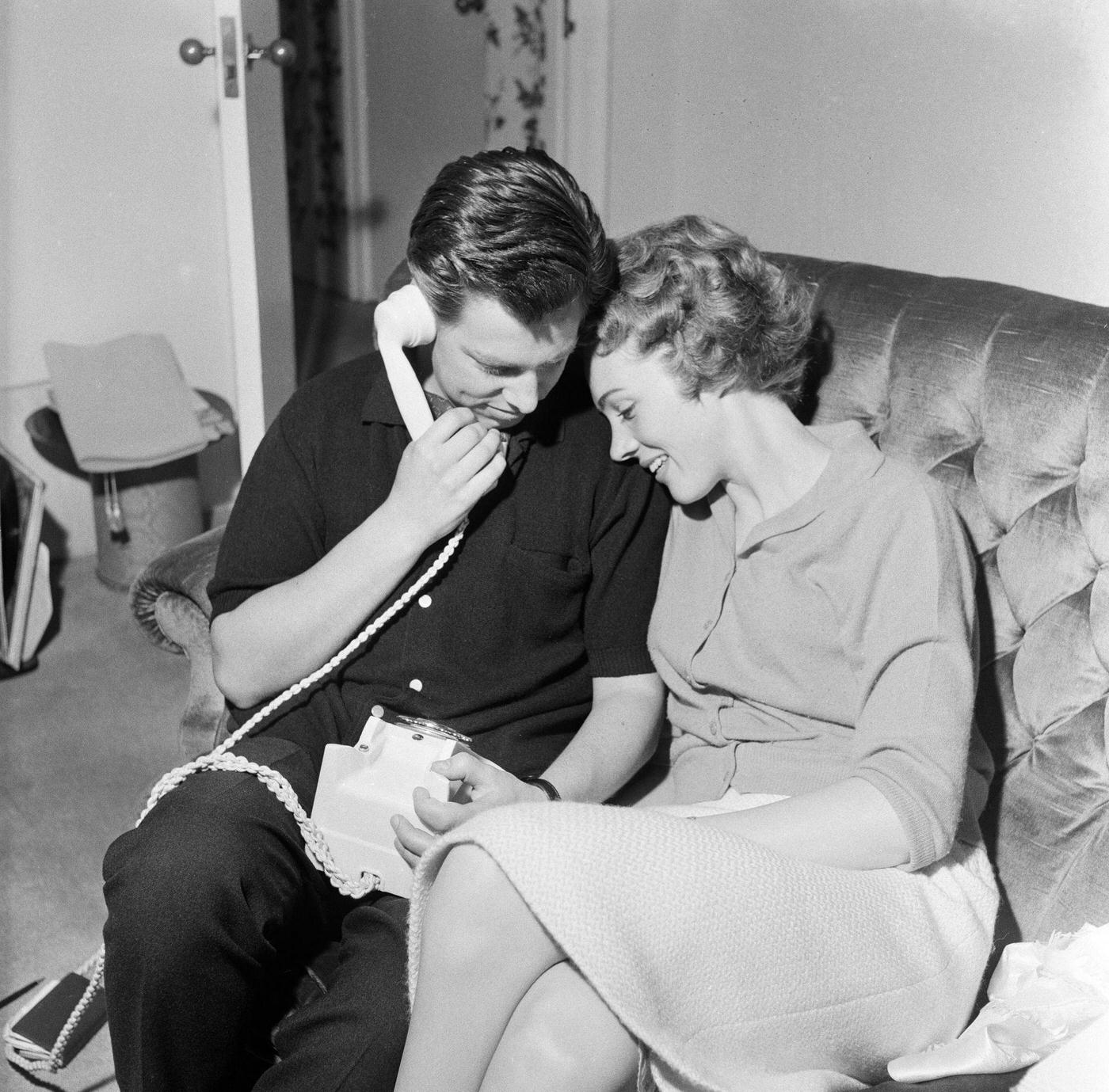 Julie Andrews And Her Husband Tony Walton, 1959.
