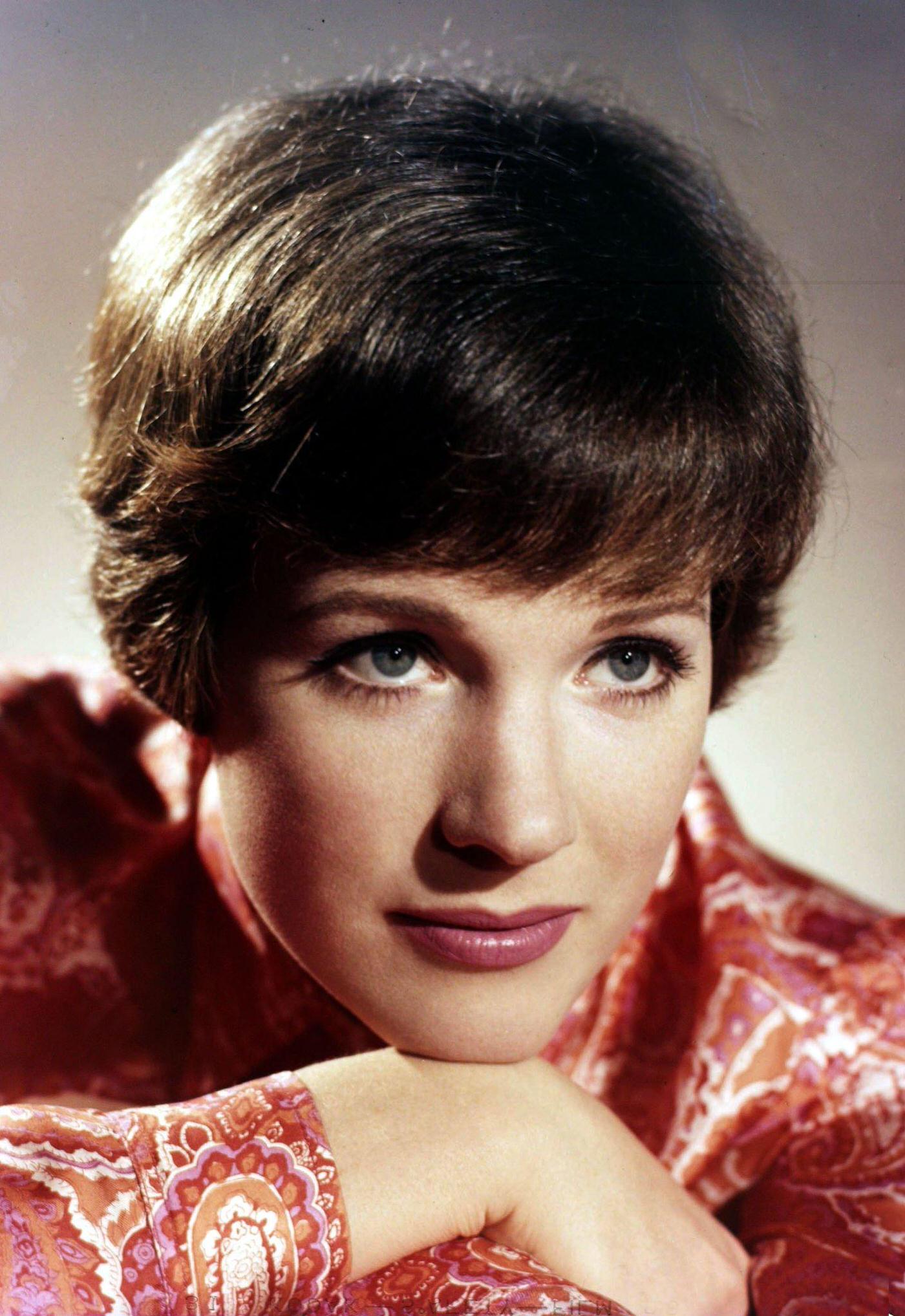 British Actress Julie Andrews Known For &Amp;Quot;Mary Poppins&Amp;Quot; And &Amp;Quot;The Sound Of Music&Amp;Quot;, 1960'S.
