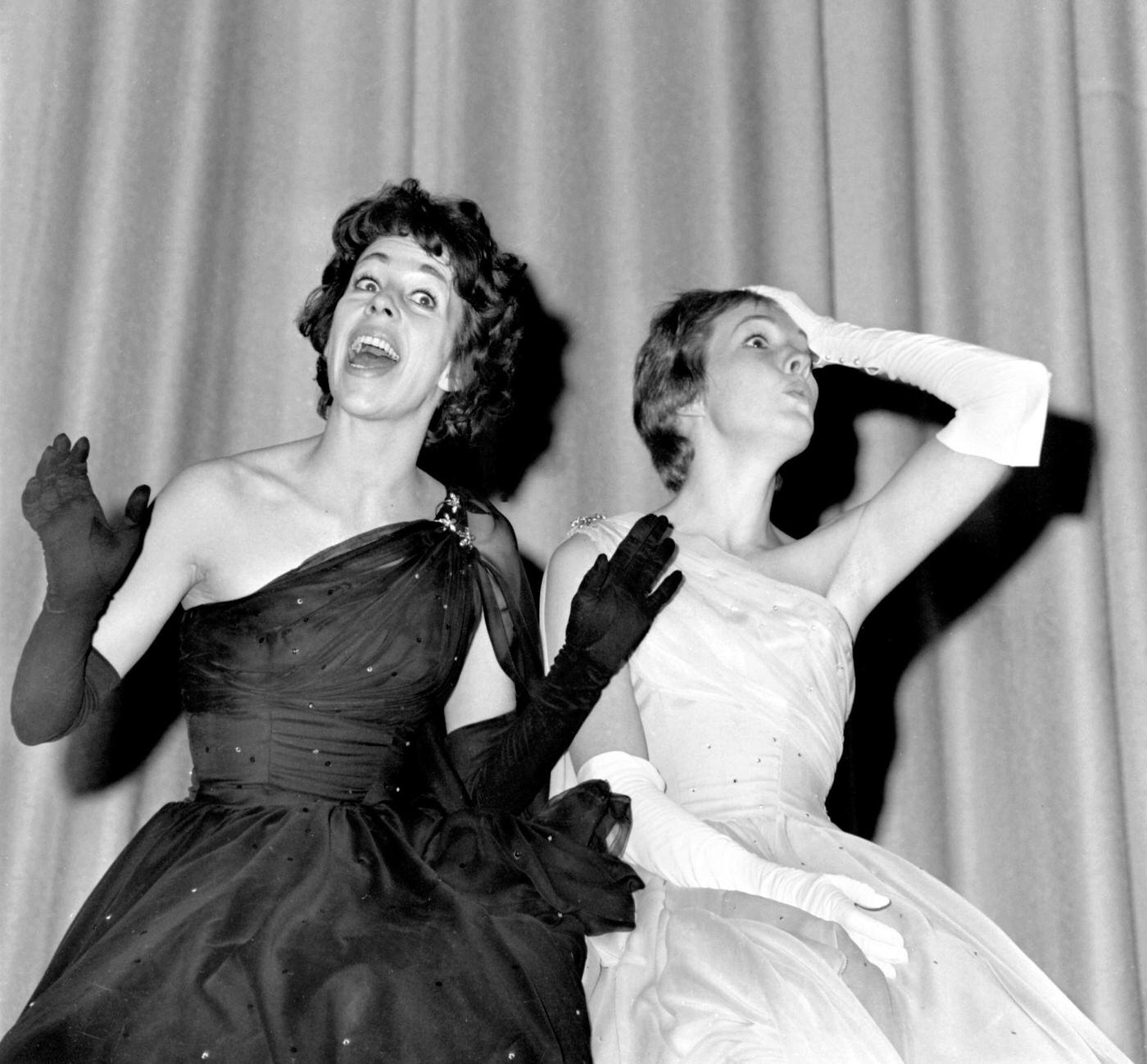 Carol Burnett And Julie Andrews Rehearsing For &Amp;Quot;Julie And Carol At Carnegie Hall&Amp;Quot;, 1962.