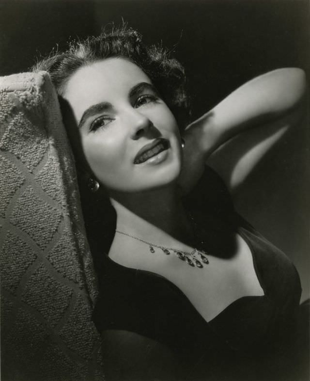 Elizabeth Taylor: A 1940S Photographic Gem By Clarence Sinclair Bull