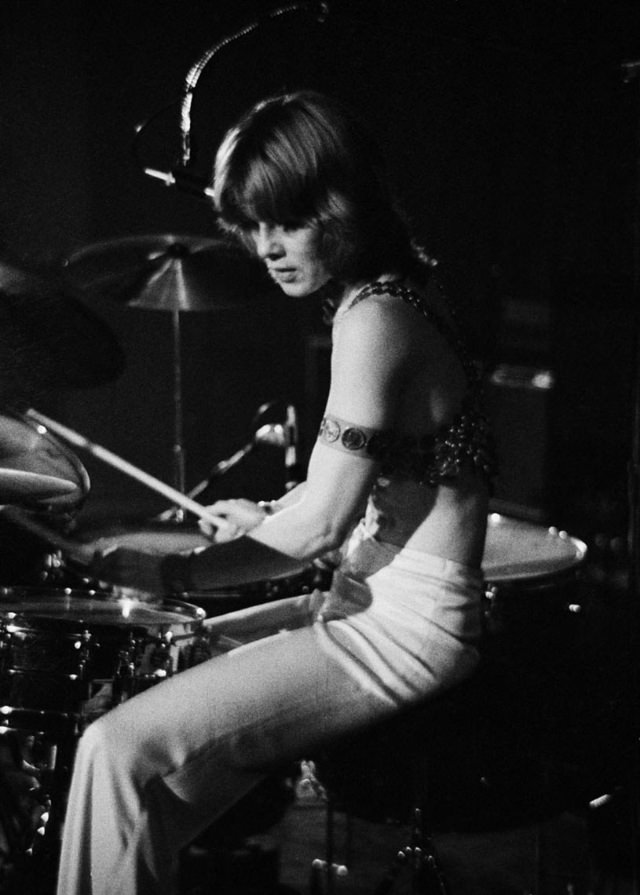 Fanny On The Stage: Pioneering All-Female Rock Band Of The 1970S