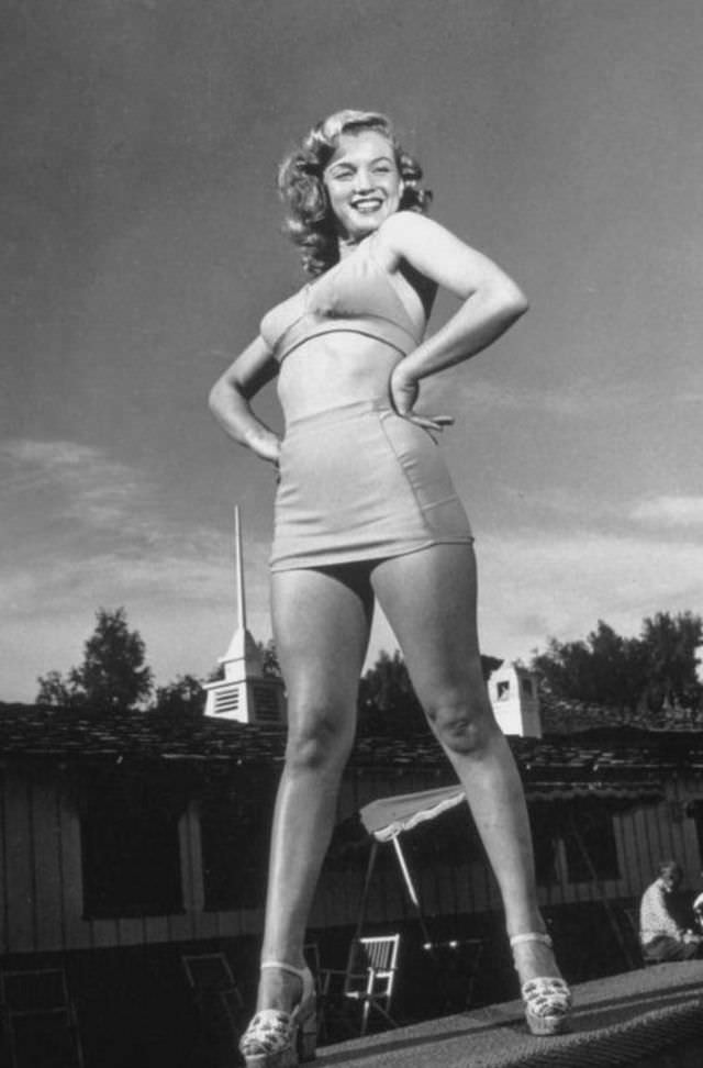 Marilyn Monroe, Palm Springs Racquet Club - Holden Luntz Gallery