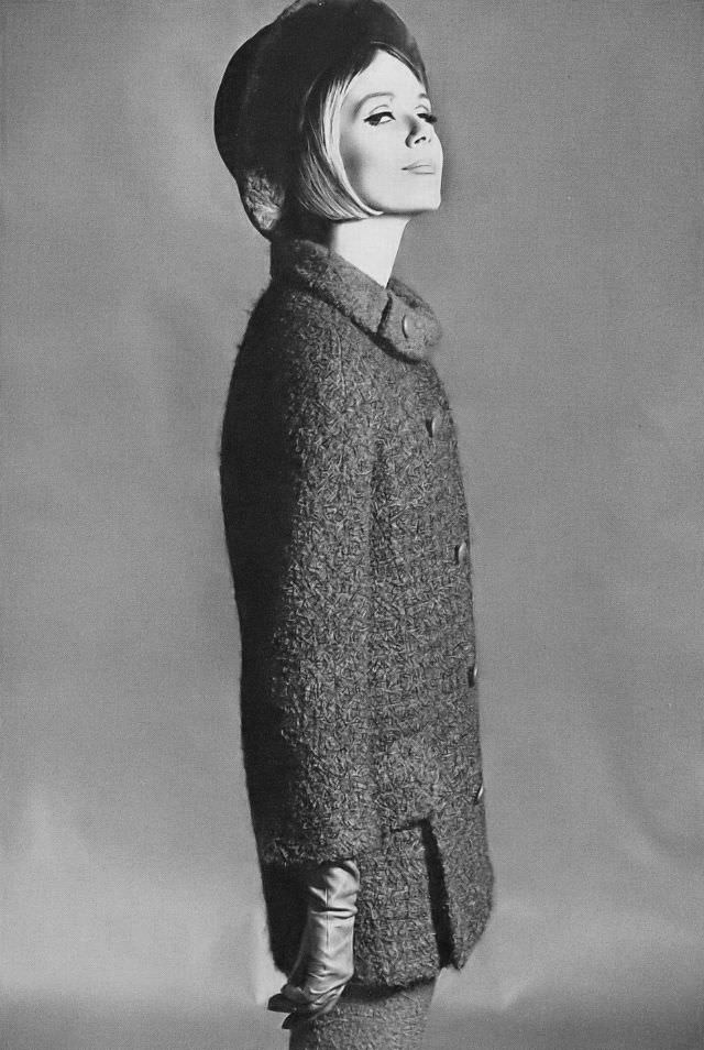 Nicole De La Marge In Wool-Mohair Ensemble By Deréta For Harper'S Bazaar Uk, 1964