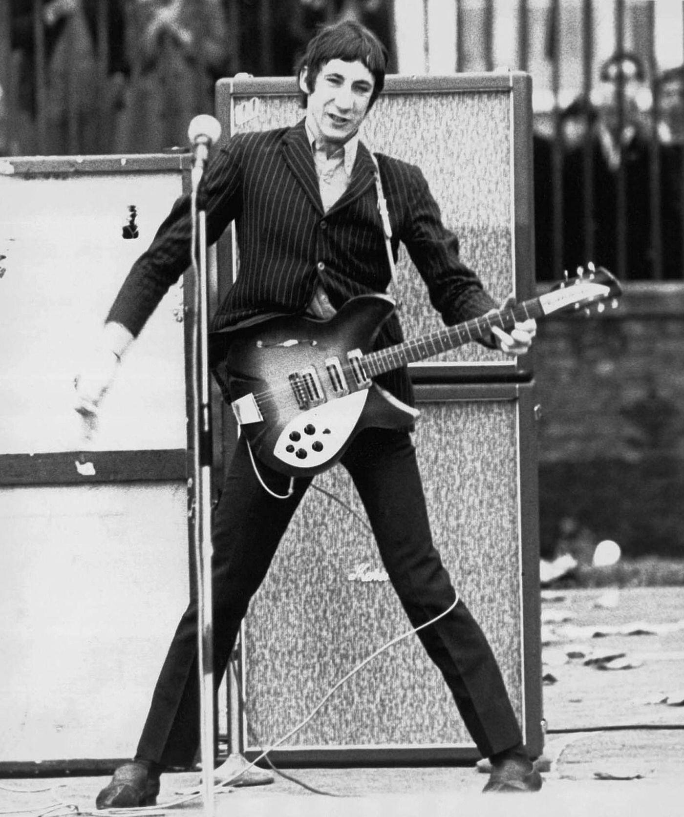 Pete Townshend Performs For A Us Tv Show Playing A Rickenbacker Guitar, November.