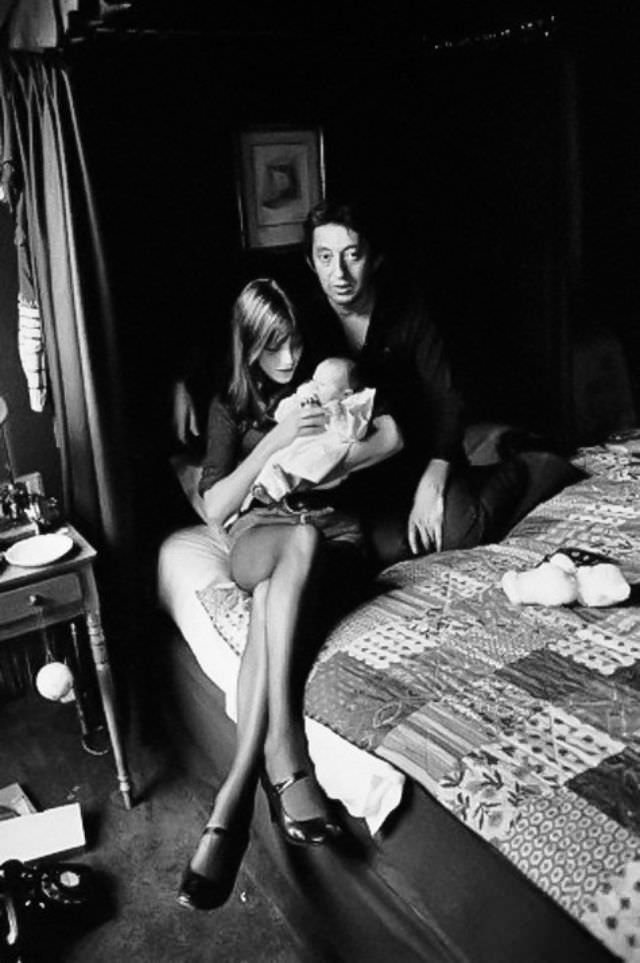 Serge Gainsbourg And Jane Birkin With Their Daughter Charlotte Gainsbourg In London, 1971