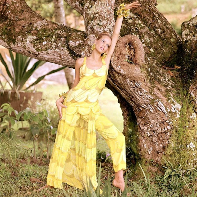 Veruschka In Tropical Yellow Outfit By Ken Scott, 1965