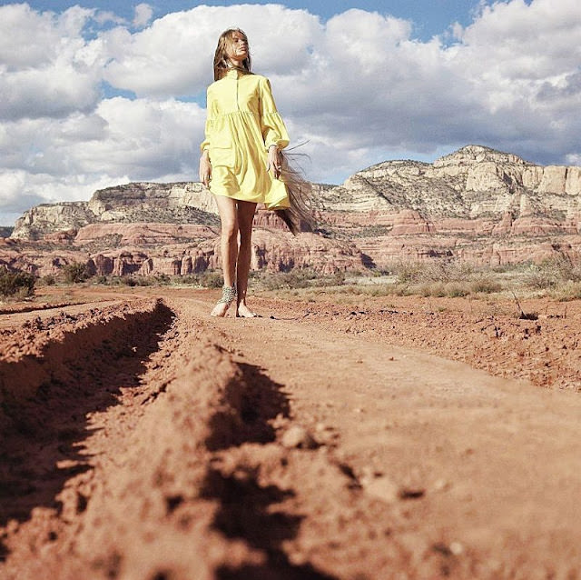 Veruschka In Shirtdress By Gayle Kirkpatrick, Arizona, 1968