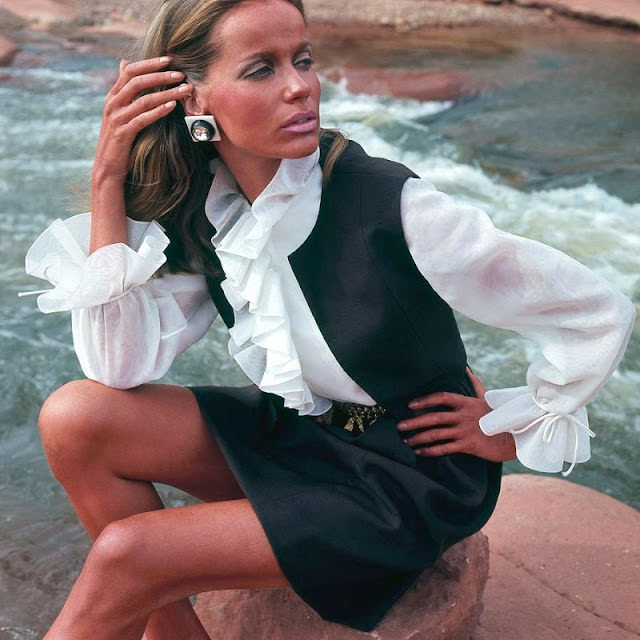Veruschka In Forest Green Outfit By Charles Cooper, Arizona, 1968