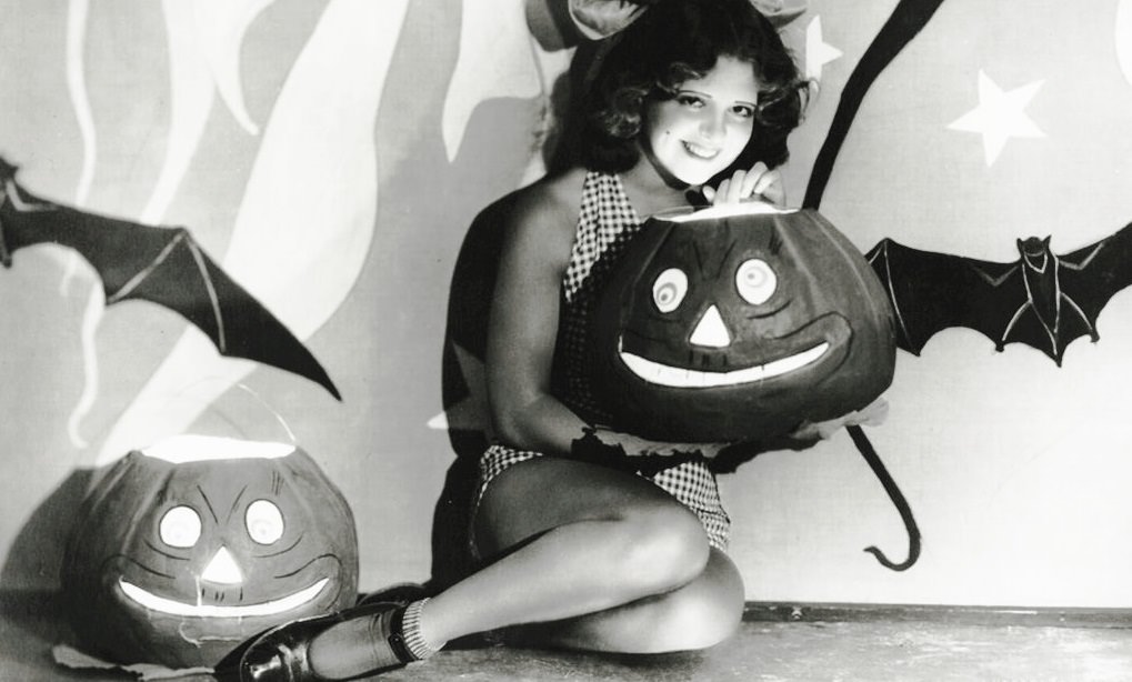 Clara Bow In Halloween Costumes