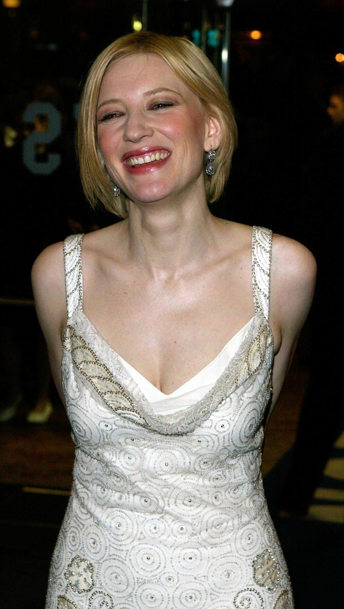Cate Blanchett At The &Amp;Quot;Charlotte Gray&Amp;Quot; Film Premiere, February 12, 2002, London.